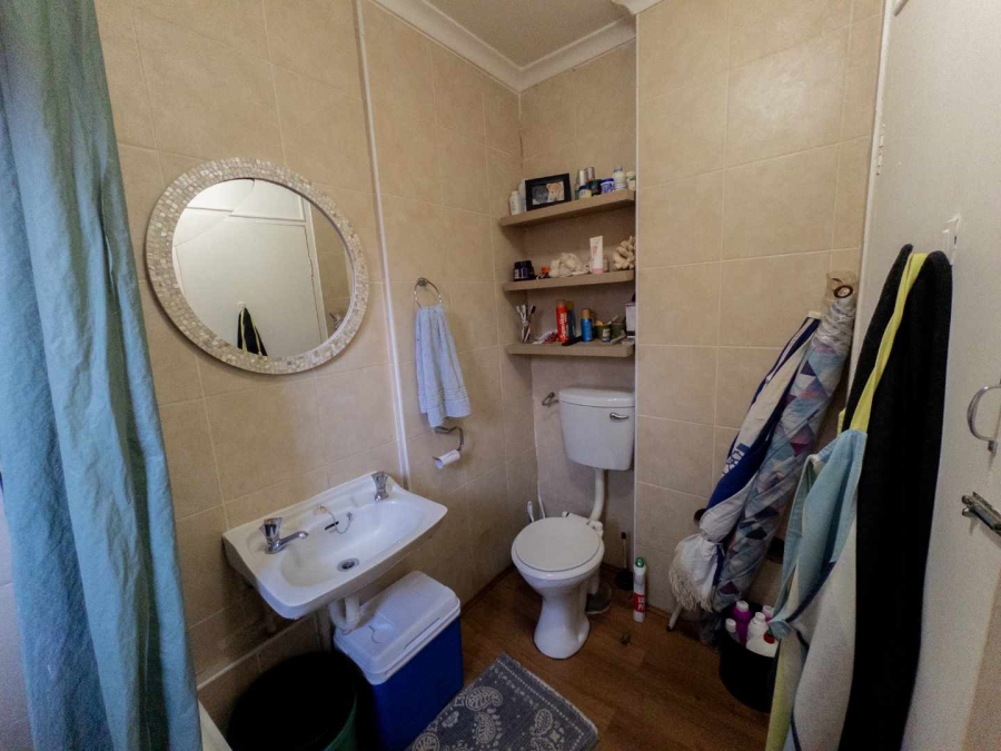 1 Bedroom Property for Sale in Sea Point Western Cape